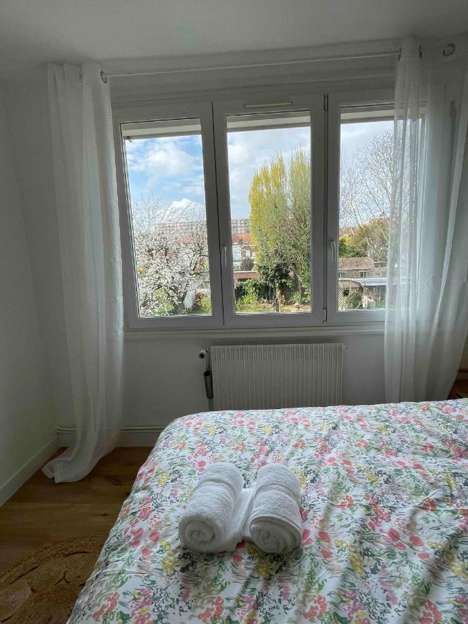 La Chambre Jaune Maison Avec Grande Terrasse Et Garage Prive Villa Lille Exterior photo